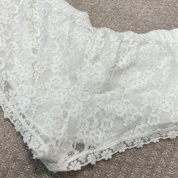 Gilly Hicks Lace Sleep Shorts - Picture 4 of 4